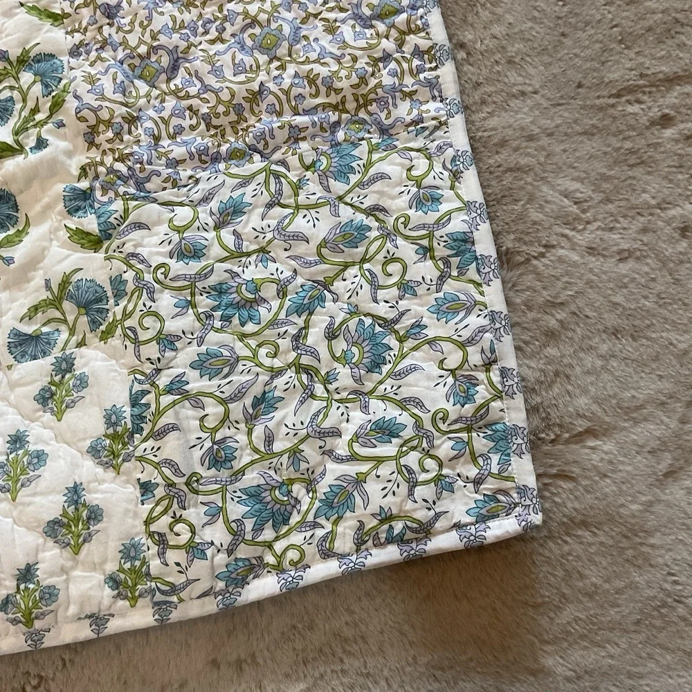 Pottery Barn ELLY Quilted Shams Set of 2 Standard 26x20 White Floral Cottagecore